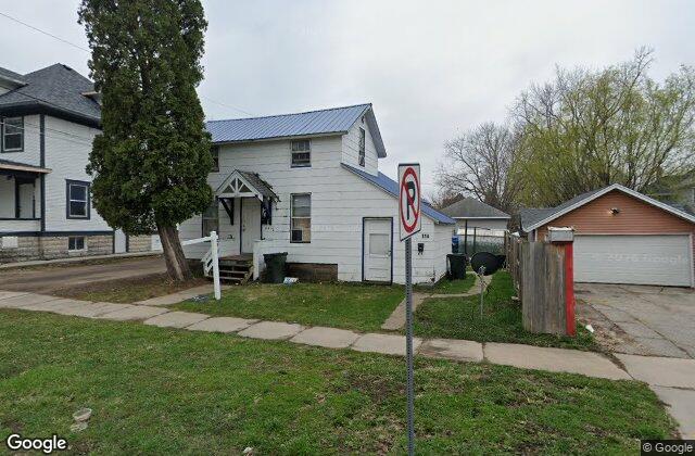 Street view of West 3rd Street and Norton Street (west side), Waterloo, IA